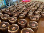 puluhan-kue-keranjang-yang-dijual-di-rumah-makan-singkawang.jpg