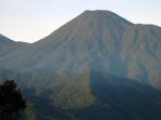 puncak-gunung-pangrango_20170410_074434.jpg