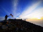 puncak-gunung-sindoro-11.jpg