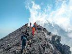puncak-gunung-slamet-img.jpg