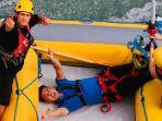 raffi-ahmad-coba-bungy-jumping-di-selandia-baru.jpg