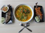 ragam-ikan-di-warung-ikan-bakar-katombo_20170208_143421.jpg