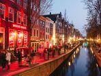 red-light-district-amsterdam.jpg