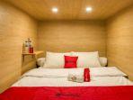 reddoorz-hostel-near-malang-train-station.jpg