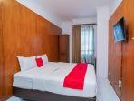reddoorz-hotel-surya-solo-gambar-11.jpg