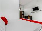 reddoorz-jagakarsa-2.jpg