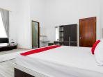 reddoorz-premium-gandaria-jagakarsa-gambar.jpg