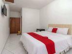 reddoorz-syariah-near-ragunan-zoo-3.jpg