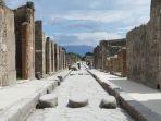 reruntuhan-kota-pompeii-di-italia.jpg