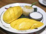 resep-takjil-buka-puasa-mango-sticky-rice.jpg