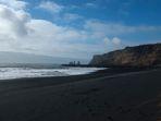 reynisfjara-pantai-pasir-hitam-di-islandia.jpg
