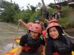 ria-ricis-dan-teuku-ryan-rafting.jpg
