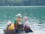 ridwan-kamil-dan-keluarga-di-tepian-sungai-aare-bern-swiss.jpg