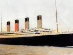 rms-titanic-bersiap-untuk-berangkat-dari-pelabuhan-southampton.jpg