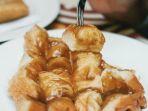 roti-srikaya-di-kopi-purnama-bandung.jpg