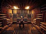 ruang-anechoic.jpg