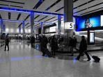ruang-bagasi-di-bandara-heathrow.jpg