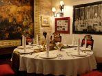 ruang-rijsttafel-di-restoran-tugu-kunstkring-paleis-jakarta.jpg