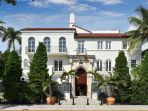 rumah-desainer-berkelas-gianni-versace_20180405_162832.jpg