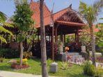 rumah-joglo-kayu-manis-lamongan.jpg