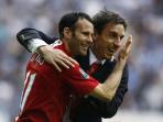 ryan-giggs-gary-neville_20160902_172314.jpg