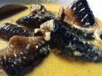 sajian-belut-kari-santan-khas-warga-desa-tondongkura.jpg