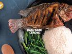 sajian-ikan-bakar-di-dabu-dabu-lemong.jpg