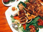 sajian-makanan-di-segara-banyu.jpg