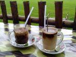 sajian-teh-telur-di-pondok-teh-talua-tapai-luak-ladang.jpg