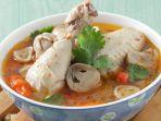 sajian-tom-yam-gai-buat-buka-puasa.jpg