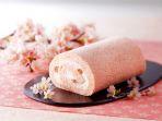 sakura-roll-cake.jpg