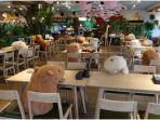 salah-satu-restoran-di-jepang-yang-menerapkan-physical-distancing.jpg