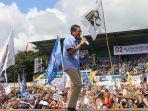 sandiaga-uno-orasi-politik-di-stadion-laga-ligo-palopo.jpg