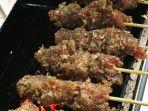 sate-memeng-kuliner-malam-di-medan-yang-letaknya-strategis.jpg