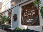satu-kafe-yang-ada-di-kawasan-old-town-central-hongkong_20180801_205819.jpg