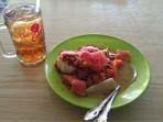 satu-porsi-lontong-sayur-pakai-telur.jpg
