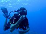 scuba-diving-di-lautan.jpg