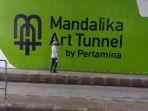 seni-grafiti-yang-berada-di-terowongan-sirkuit-mandalika.jpg