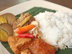 seporsi-nasi-gudeg-yogyakarta.jpg