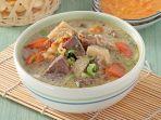 seporsi-soto-betawi-enak-di-jakarta-utara-untuk-menu-sarapan-yang-mengenyangkan.jpg