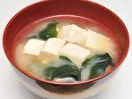 seporsi-sup-miso-untuk-menu-buka-puasa-yang-menghangatkan-tubuh.jpg