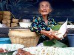 setya-utomo-atau-dikenal-mbah-lindu-saat-berjualan-gudeg.jpg