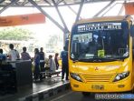 shuttle-bus-gratis-antar-terminal_20170917_150852.jpg