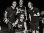 simple-plan-everblastfestival-2023-gambar-3.jpg