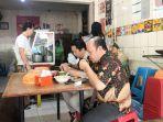situasi-di-warung-sop-senerek-pak-parto-jumat-1272019.jpg