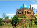 soltaniyeh-dome-atau-kubah-sultaniyah-di-provinsi-zanjan-iran.jpg