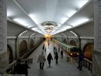 stasiun-metro-bawah-tanah_20170812_125346.jpg