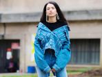 Tampil Modis dengan 3 Fashion Item Timeless yang Praktis untuk Diaplikasikan Saat Traveling