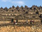 suasana-candi-borobudur-sabtu-pagi-1372019.jpg