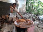 suasana-dapur-produksi-dodol-betawi-di-bekasi.jpg